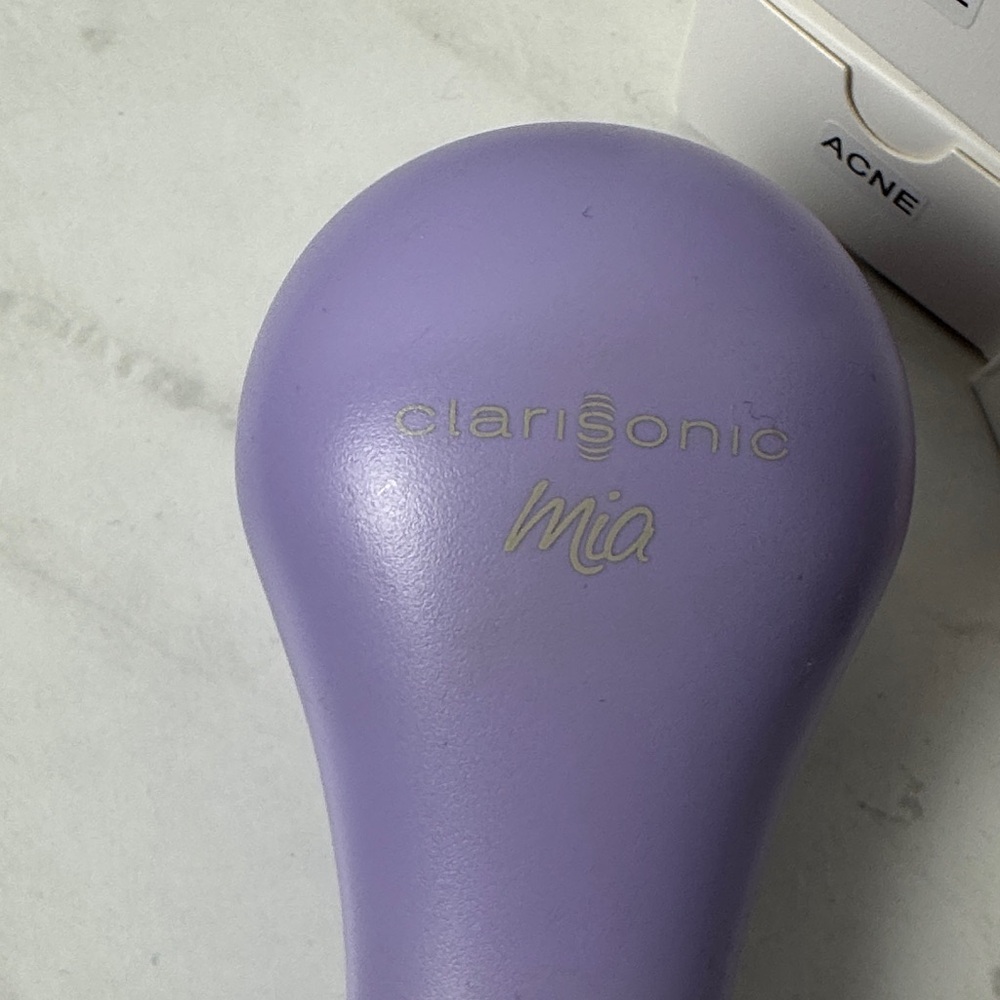 Clarisonic Mia Purple Facial Cleansing Brush with 10 unused heads - Picture 5 of 7